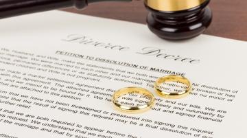 Divorce decree paper